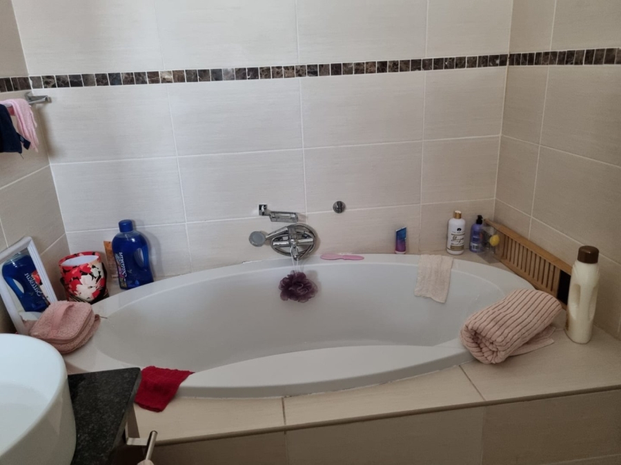 4 Bedroom Property for Sale in Shellyvale Free State